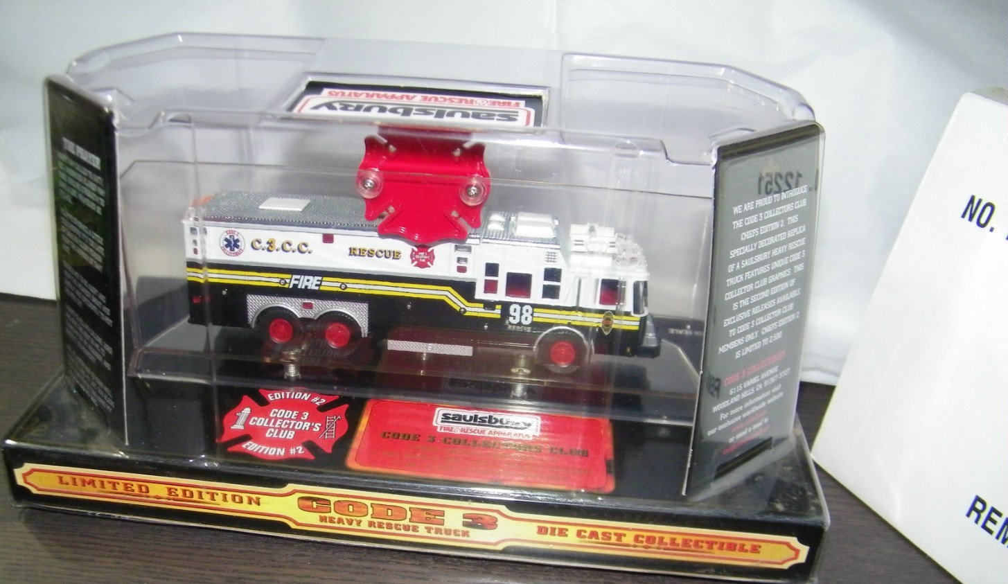 CODE 3 COLLECTIBLES 1:64 SAULSBURY HEAVY RESCUE #98 – CHIEF’S EDITION #2 12251