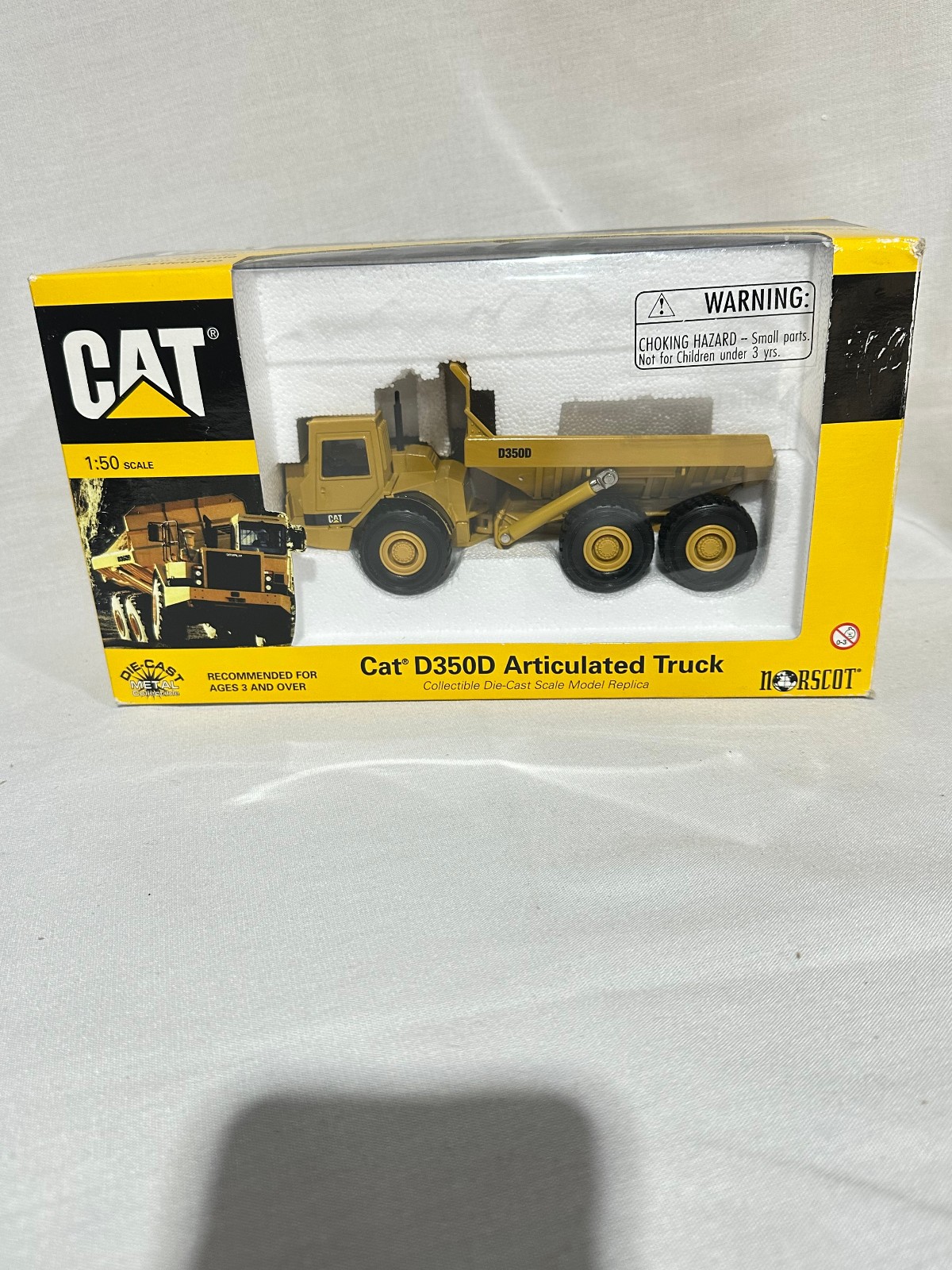 Caterpillar D350D Articulated Truck By Norscot 1/50th Scale