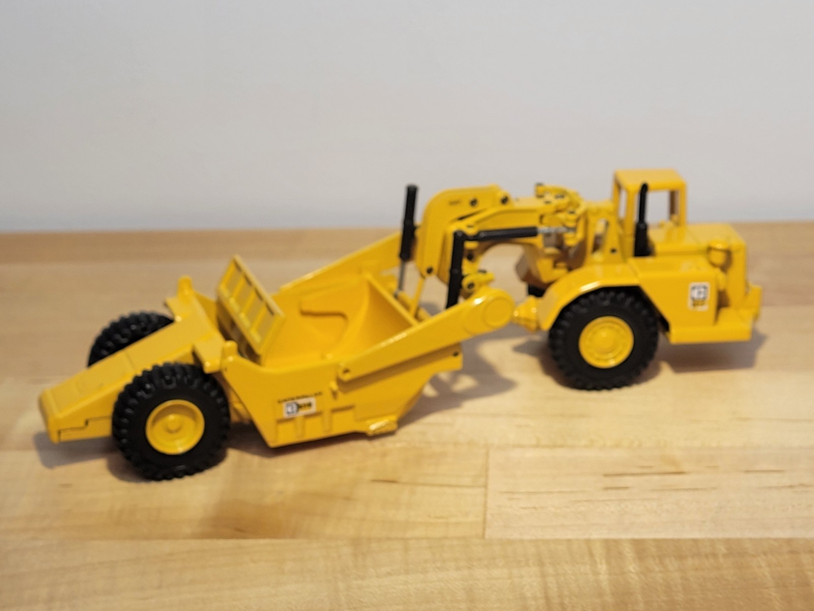 Vintage Joal 219 Caterpillar 631D Wheel Tractor Scraper Diecast Spain 1:70