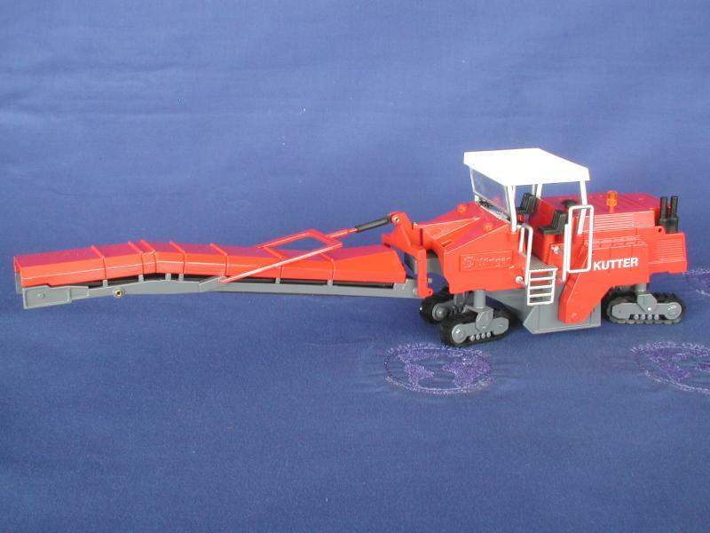 NZG 379KU Wirtgen 1900DC Road Milling Machine – KUTTER – 1/50 Die-cast MIB
