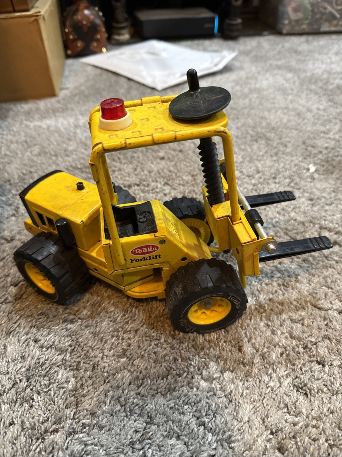 Vintage Tonka Forklift XR-101 Yellow Pressed Steel #52900 Shelf O2