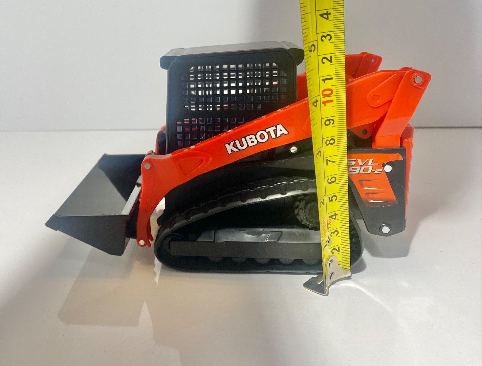 Ray Kubota SVL90-2 Compact Track Loader Loader Plastic Toy 1/18 Scale