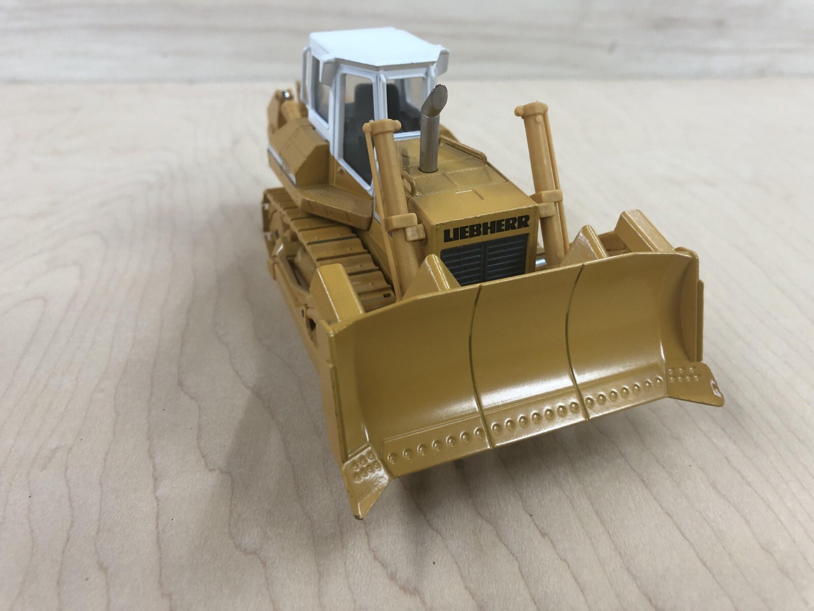Liebherr PR 752 Litronic 1/50 with Ripper