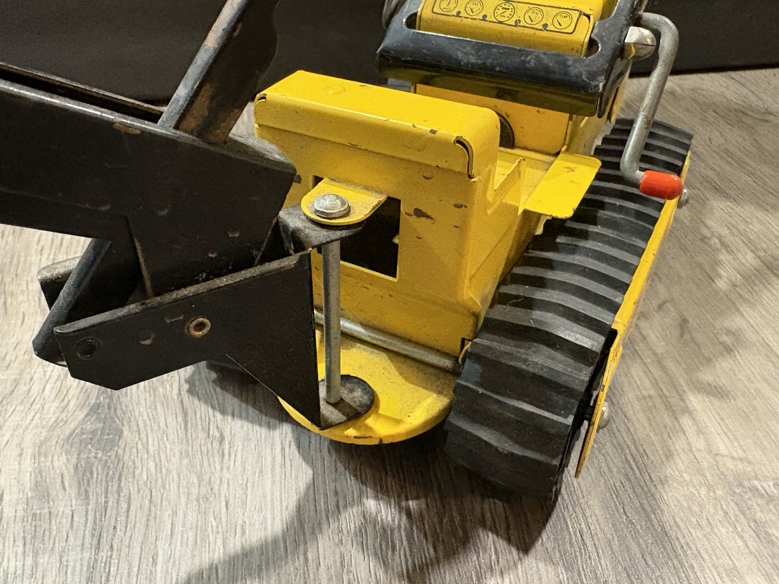 Vintage Tonka T-6 Crawler Trencher Backhoe Loader Pressed Steel Toy USA Tracks