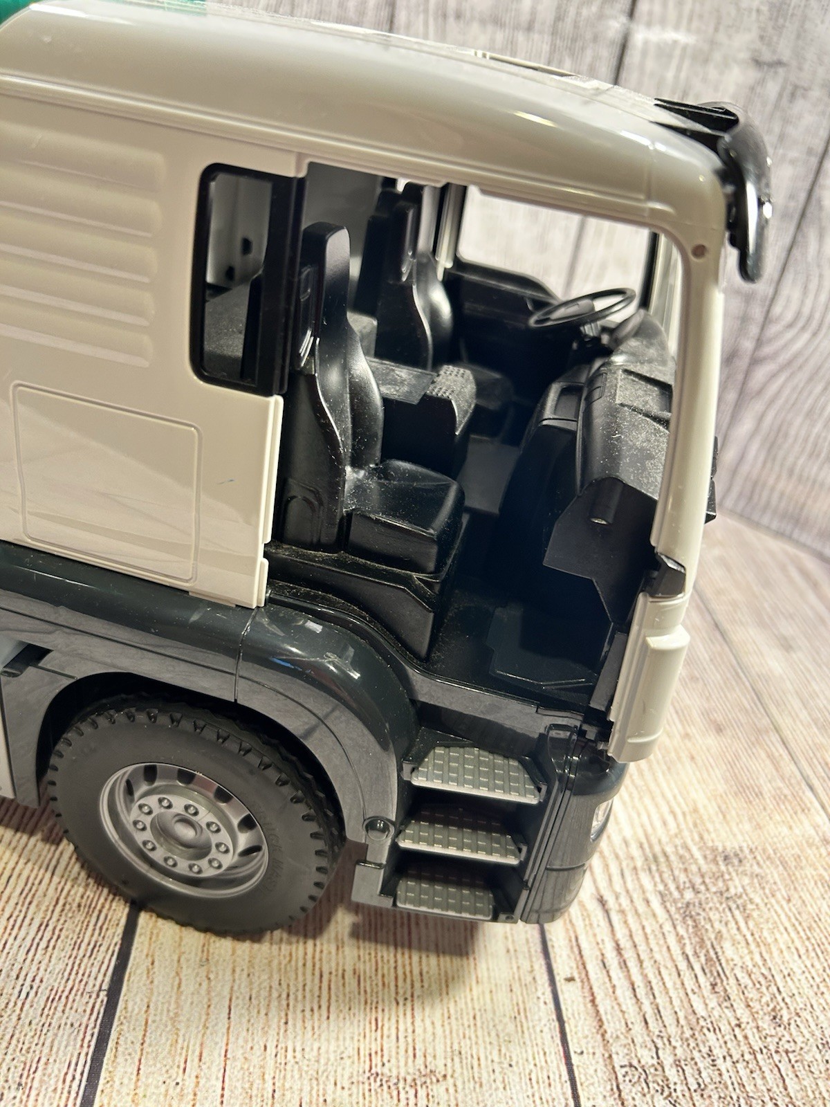 Bruder MAN TGS Recycling Truck 1/16 03763 Green Garbage Bin Loader Germany