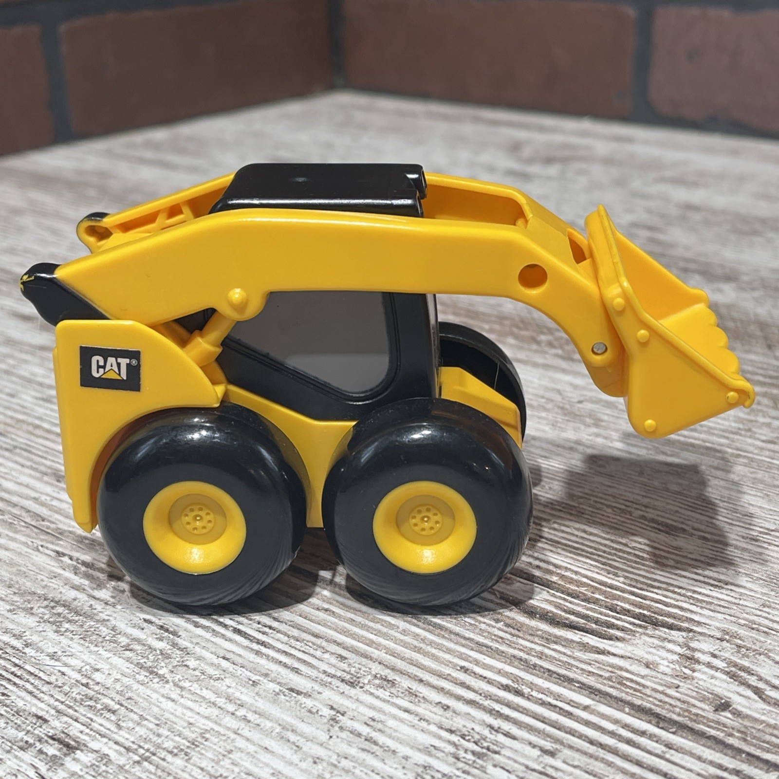 Toy State CAT Skid Steer Loader Truck Toy Wind Up – Small – Fast Shipping!