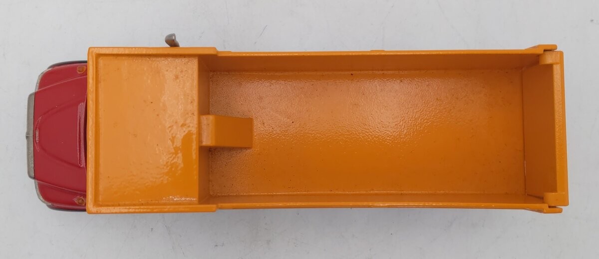Conrad 1:50 Die-Cast Red/Yellow International 7000 Dump Truck EX