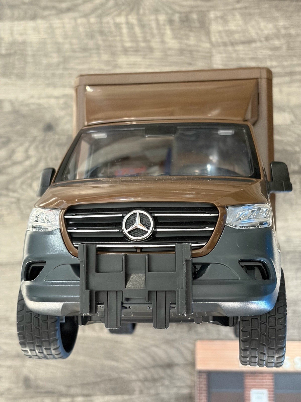 1/16 Mercedes-Benz Sprinter UPS Truck Bruder 02678 2 Drivers Package Forklift +