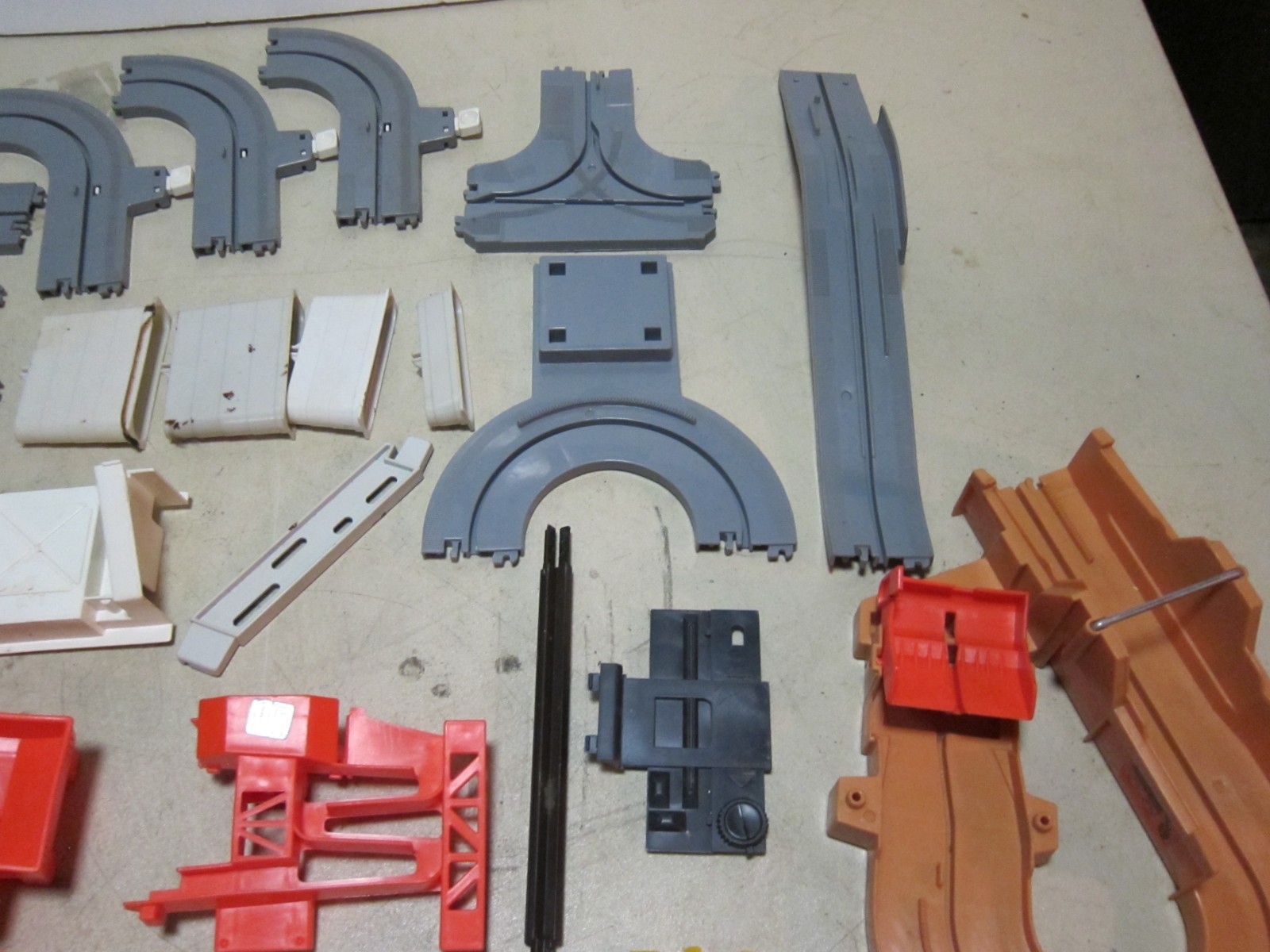 VTG 1977 Tomy Big Loader Construction set INCOMPLETE #5001, Parts as shown