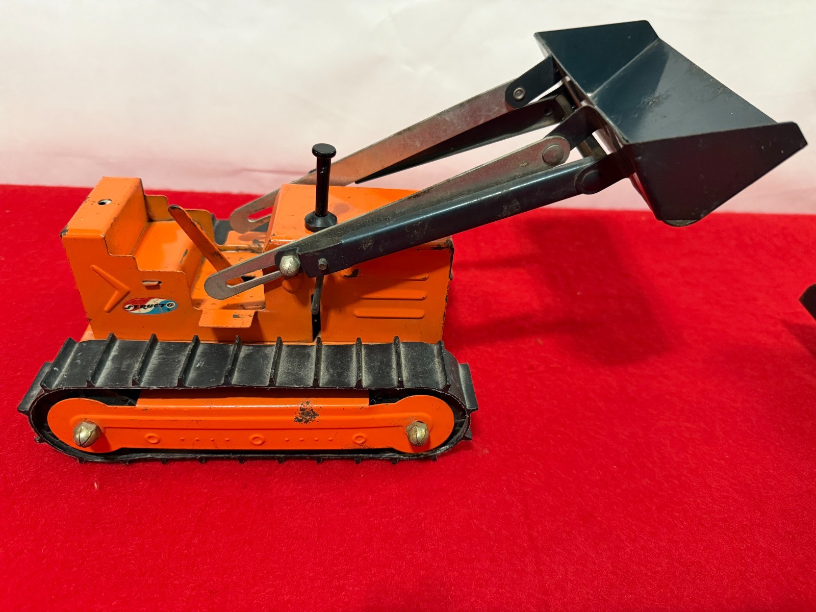RARE Vtg Structo 1960&rsquo;s Hi-Lift Bulldozer & Sandloader Pressed Steel Made in USA