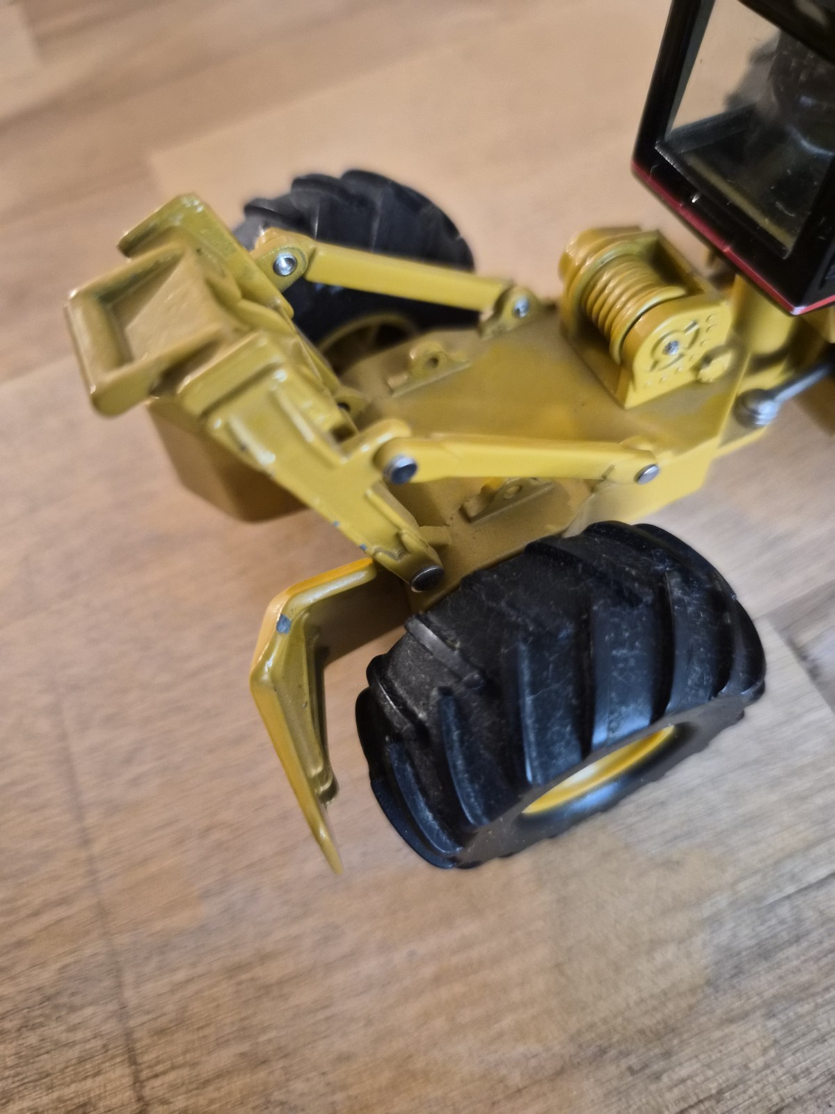 CAT Caterpillar 545 Wheel Loader 1:50 Diecast Classic Construction Limited Ed