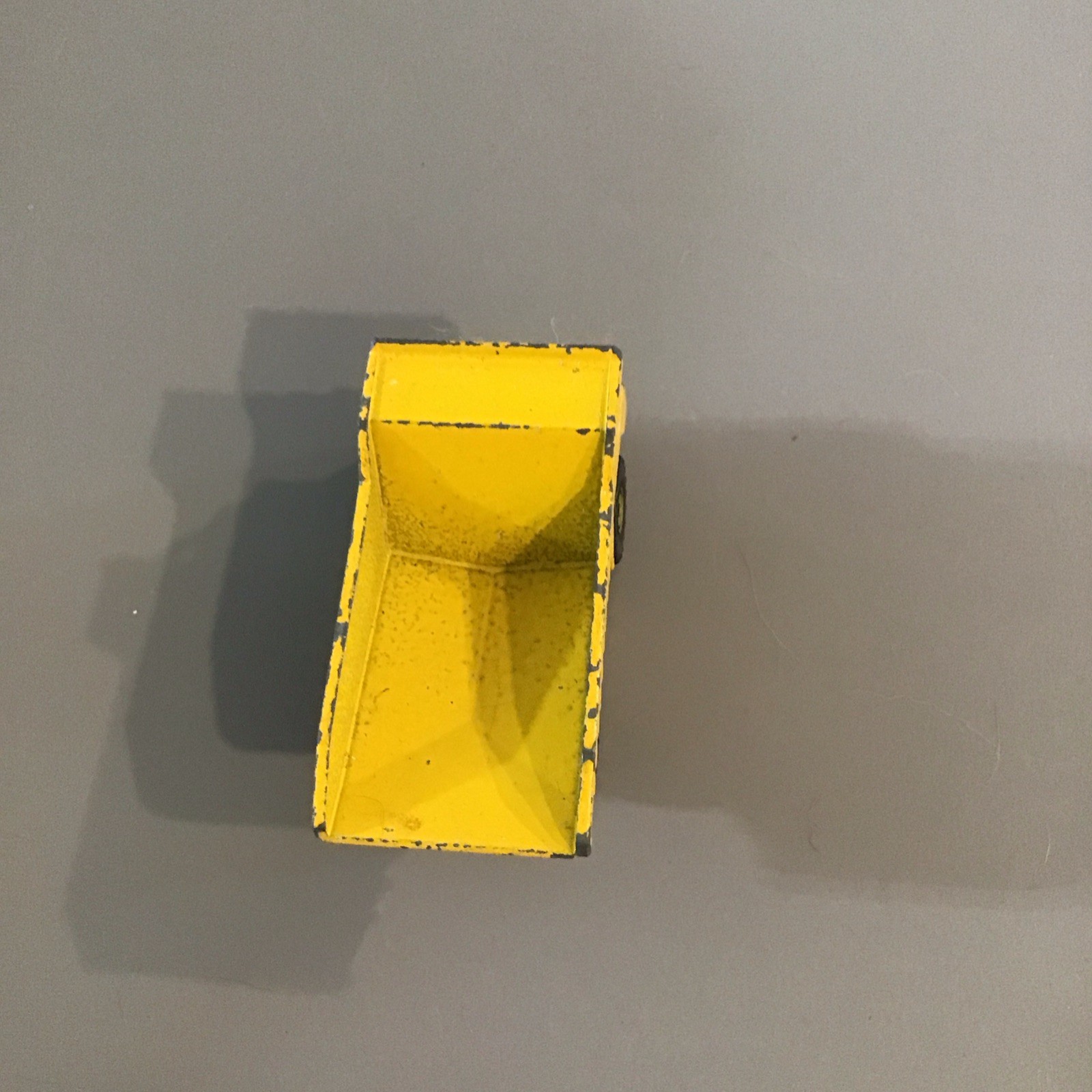 Vintage Hot Wheels 1979 Dump Truck 1:64 Yellow/Black Diecast Dumping Bed