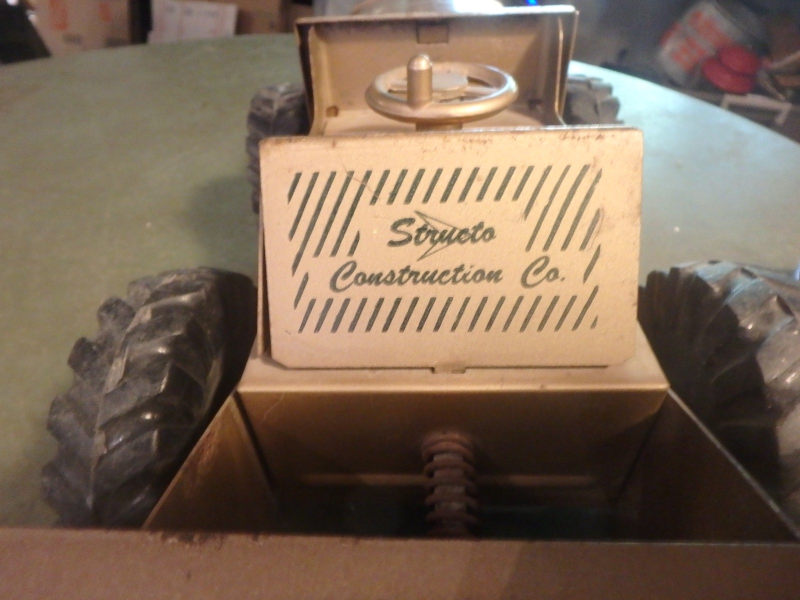 4J -vintage STRUCTO pressed steel construction co. 4 wheel bulldozer