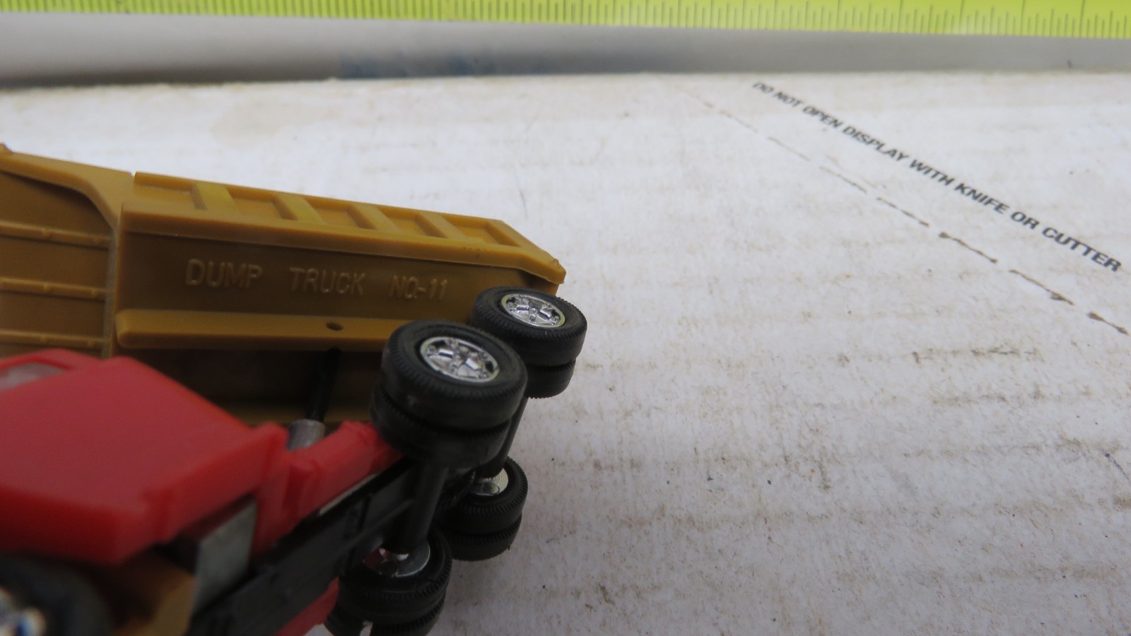 Mini Lindy GMC DUMP TRUCK 1:64 11 Lindberg 636904