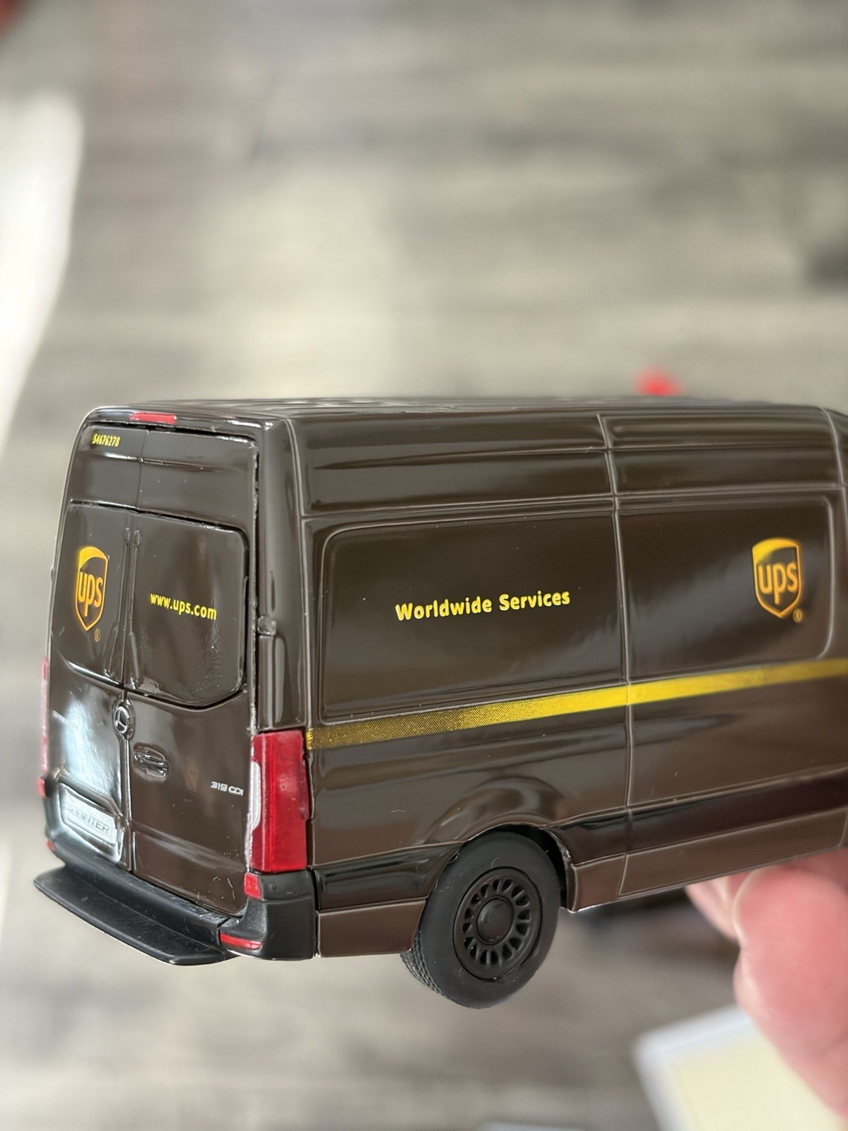1/16 Mercedes-Benz Sprinter UPS Truck Bruder 02678 2 Drivers Package Forklift +