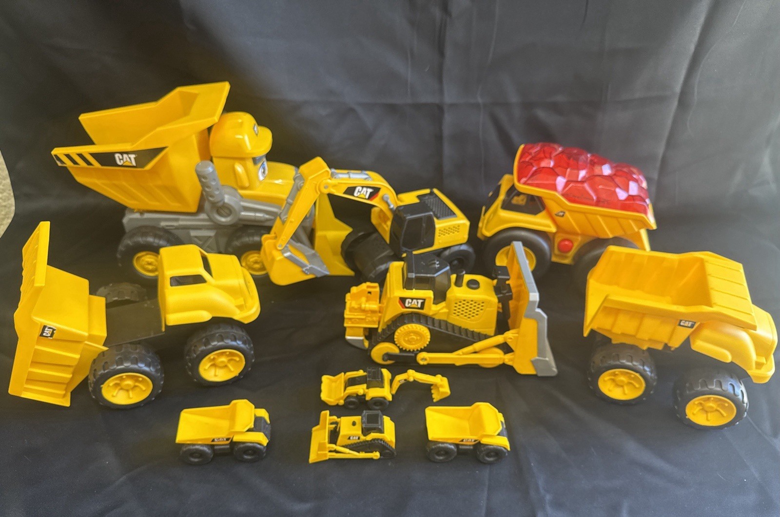 CAT Construction Trucks- Lot Of 10 Working Hard Plastic Various Trucks-Sounds