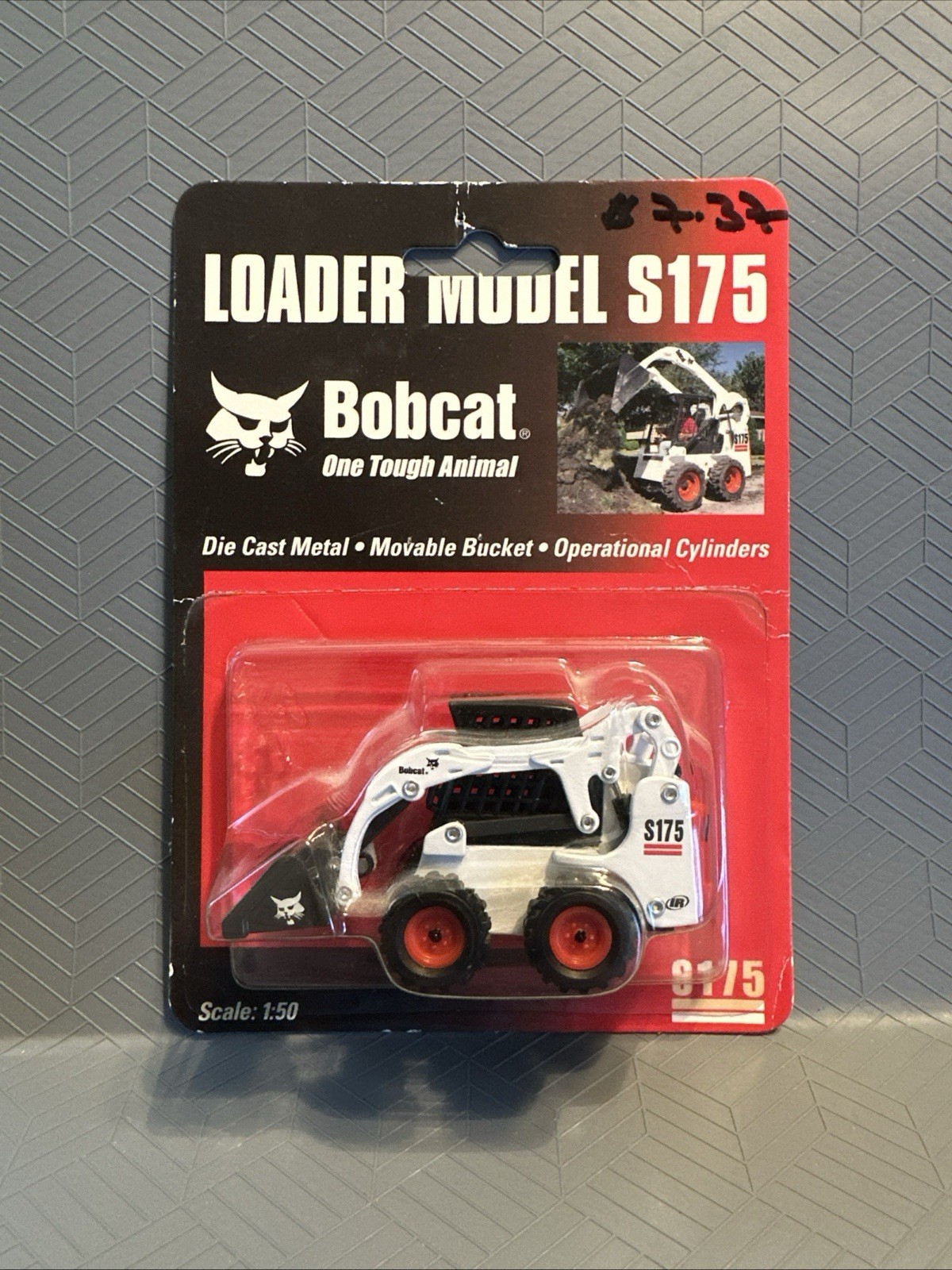 Bobcat Skidsteer Loader S175 Diecast Model NEW In Pkg Moveable Bucket