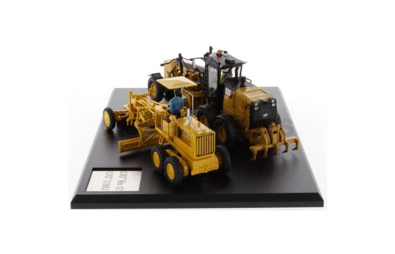 Diecast Masters 85560 Cat 12&12M3 Diesel Motor Grader Evolution Series 1/50