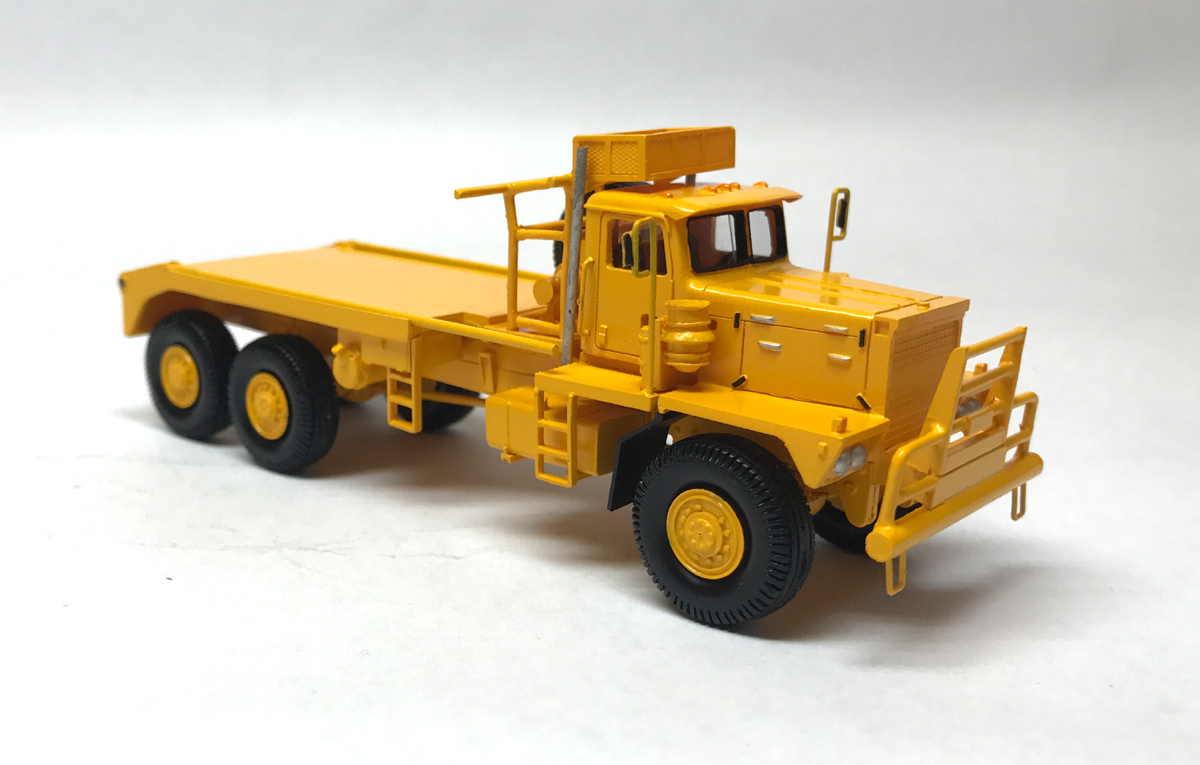 HO 1/87 Pacific P12W « Roughneck » – yellow colour – Ready Made Resin Model