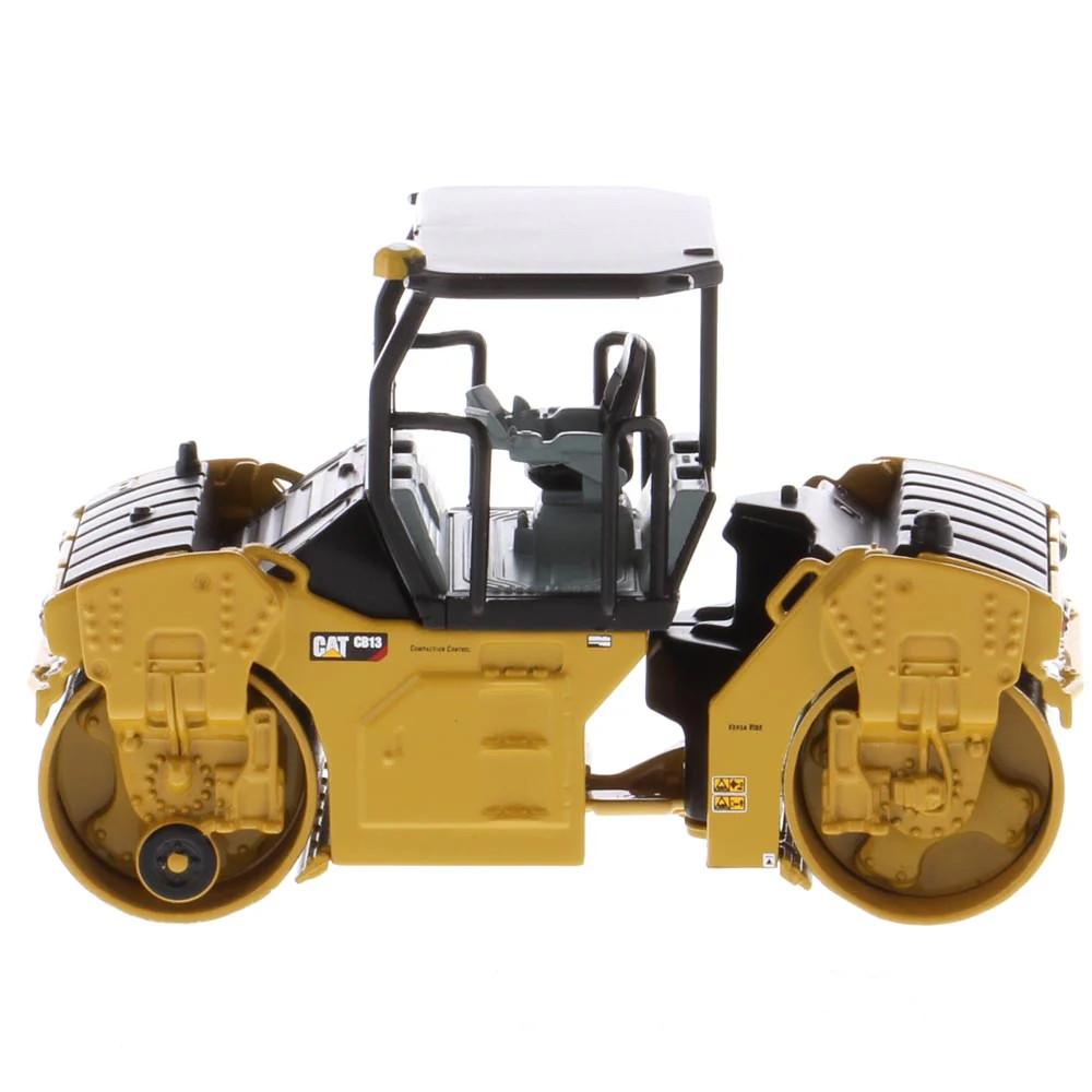 Caterpillar CB-13 Tandem Vibratory Roller ROPS 1:64 Diecast Masters #85630