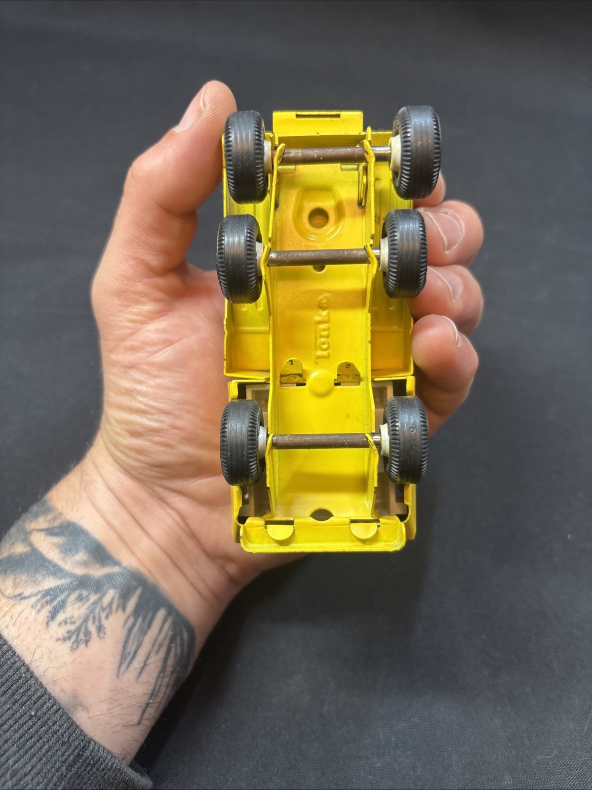 Tonka 1960s 5&Prime; Cement Mixer Truck Pressed Steel Yellow/Red MOUND