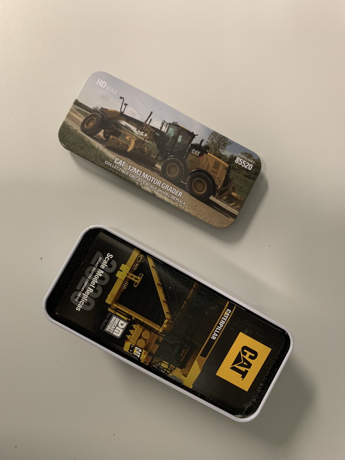 CAT 450E Backhoe Loader HO scale