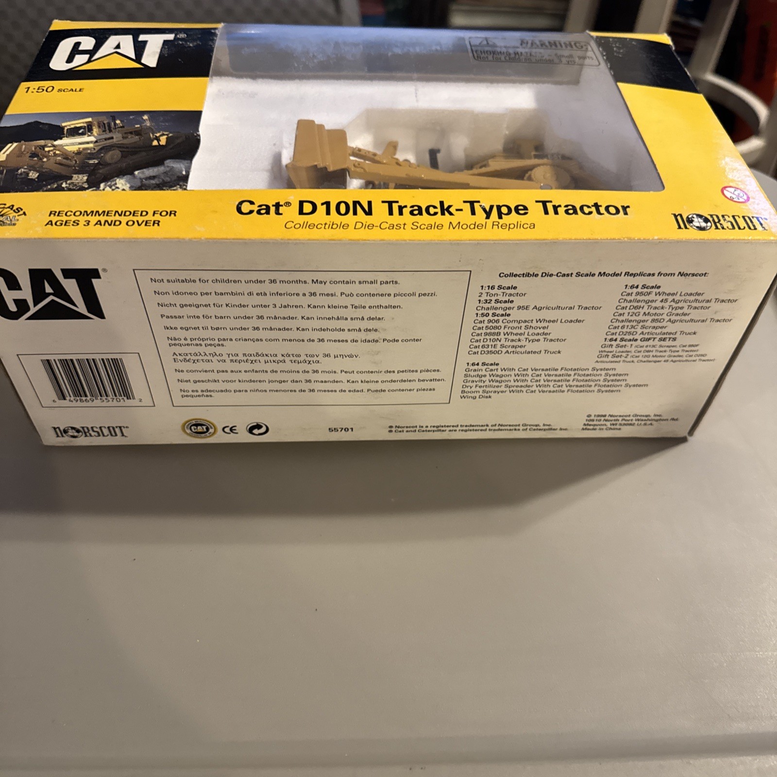 CATERPILLAR Norscot D10N Track-Type Tractor Model # 55701 1:50 Scale Die Cast
