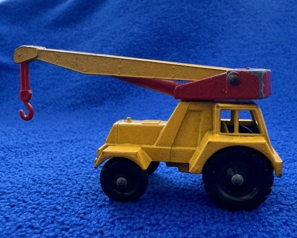 Vintage Lesney Matchbox Series #11 Taylor Crane Diecast Yellow/Red Toy