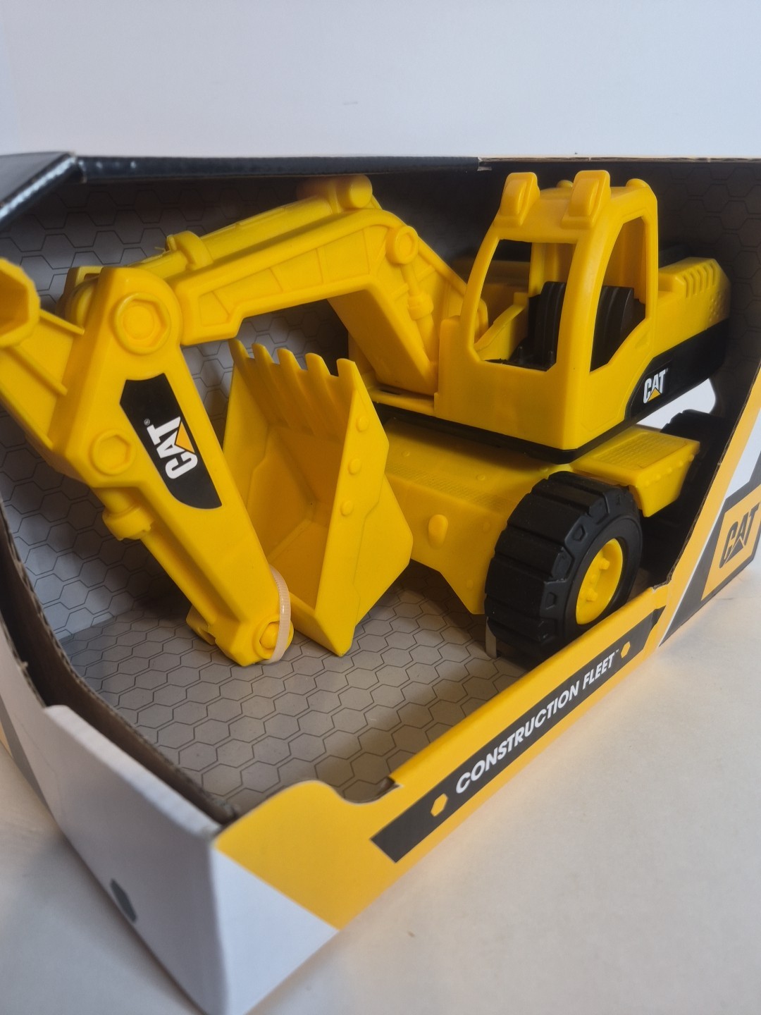 CAT Construction Toys, Construction Fleet 10&Prime; Excavator Toy – Ages 2+ *New