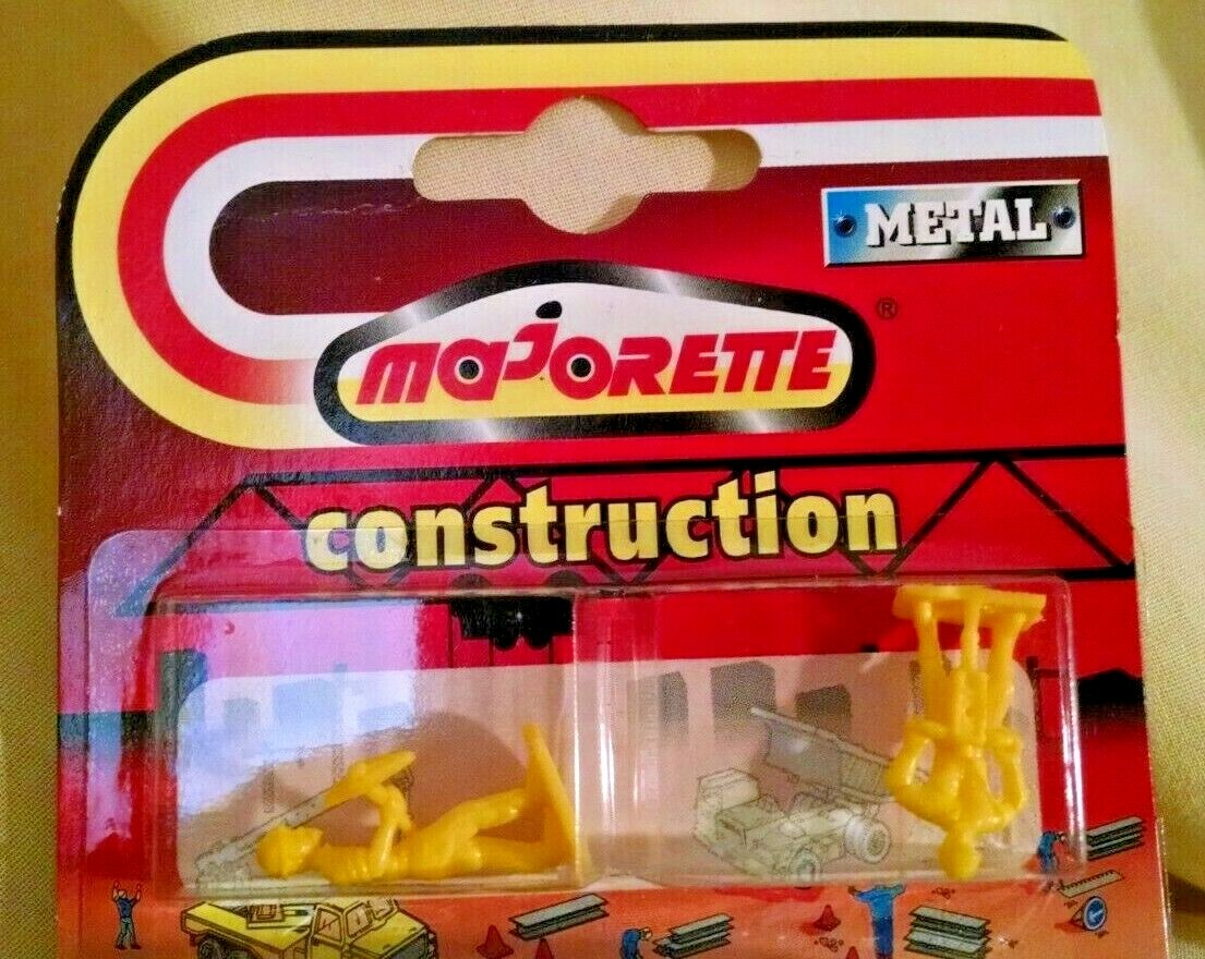 Majorette NOS Construction Bulldozer Push Blade Tracks 2 Men 287 Die Cast Yellow
