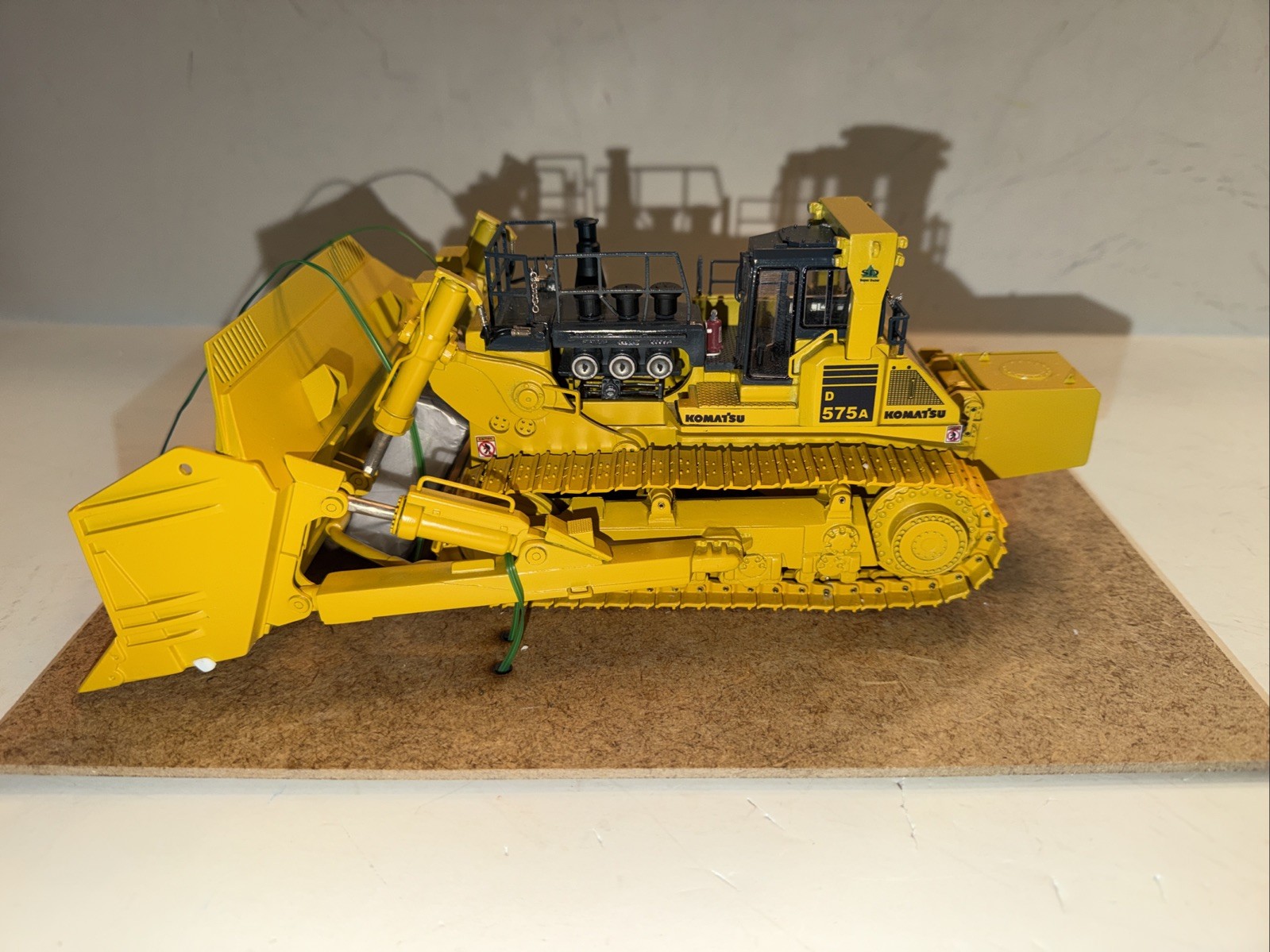 Komatsu D575A-3 SD Super Dozer HiMoBo 1:50
