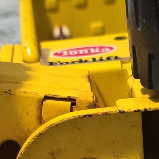 Tonka Diecast Forklift Construction Vehicle Toy Yellow Black Red