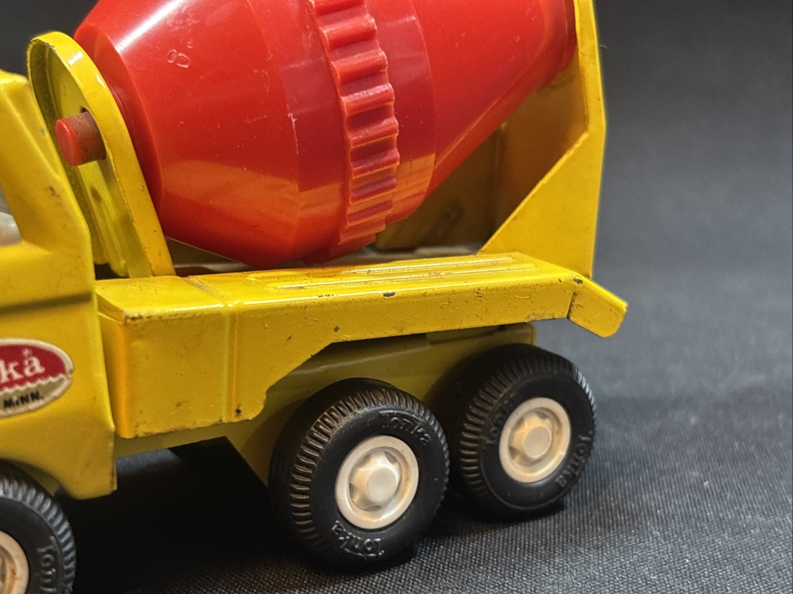 Tonka 1960s 5&Prime; Cement Mixer Truck Pressed Steel Yellow/Red MOUND
