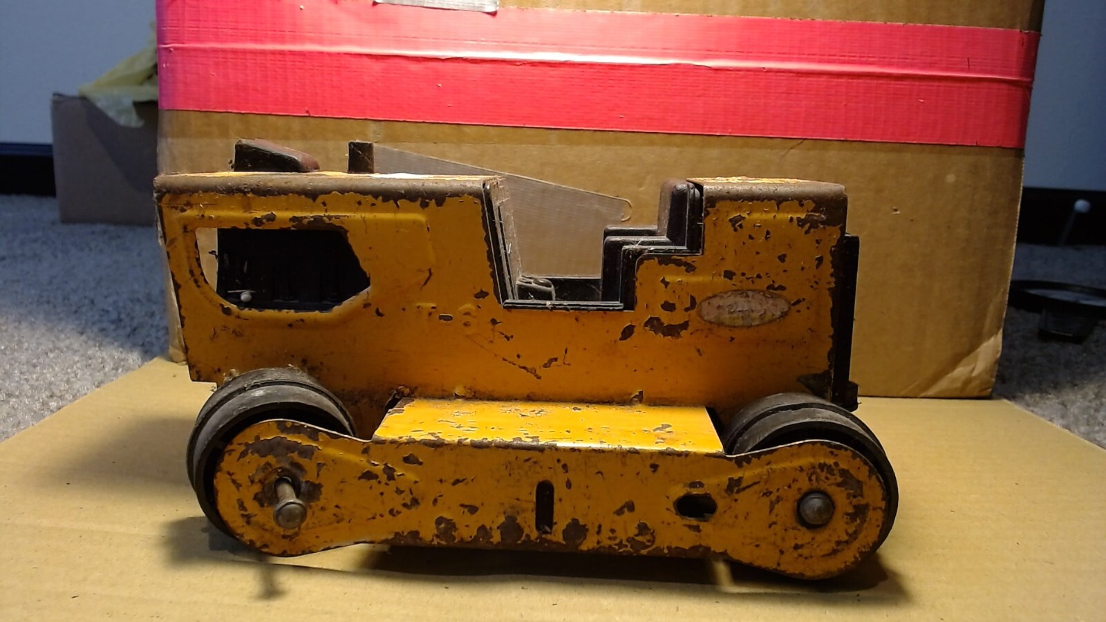 Vintage Tonka Pressed Steel T-6 Yellow Bulldozer 1960-70&rsquo;s 1:18/16 or 8.5&Prime; Long