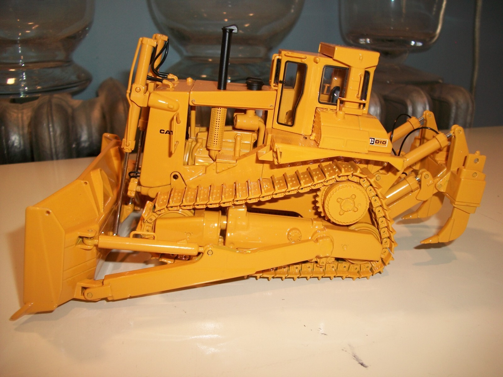 Cat D10 Dozer & 3 Rippers 1:48 By CCM #27 Of 600 W/Box & Certificate