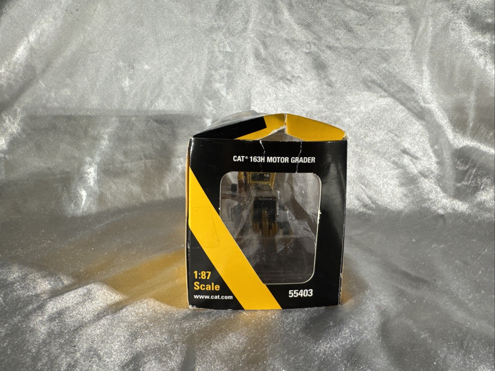 Norscot Cat 163H Motor Grader Model Replica 1:87 Scale