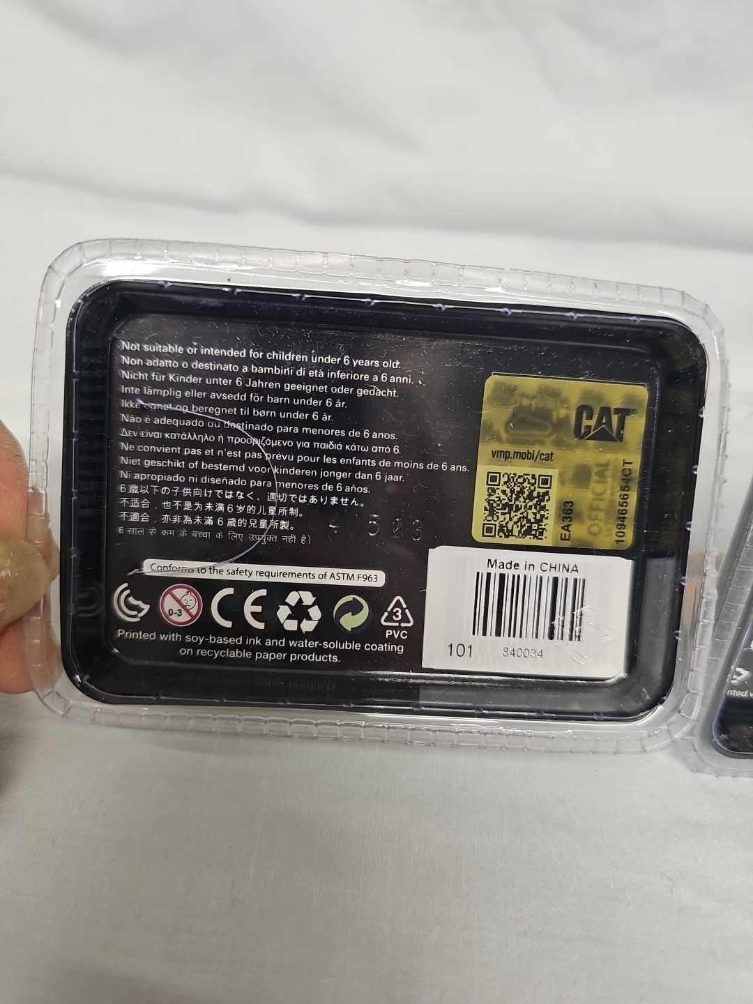 Diecast Masters CAT Micro Construction D8T TrackType Tractor & 950M Wheel Loader