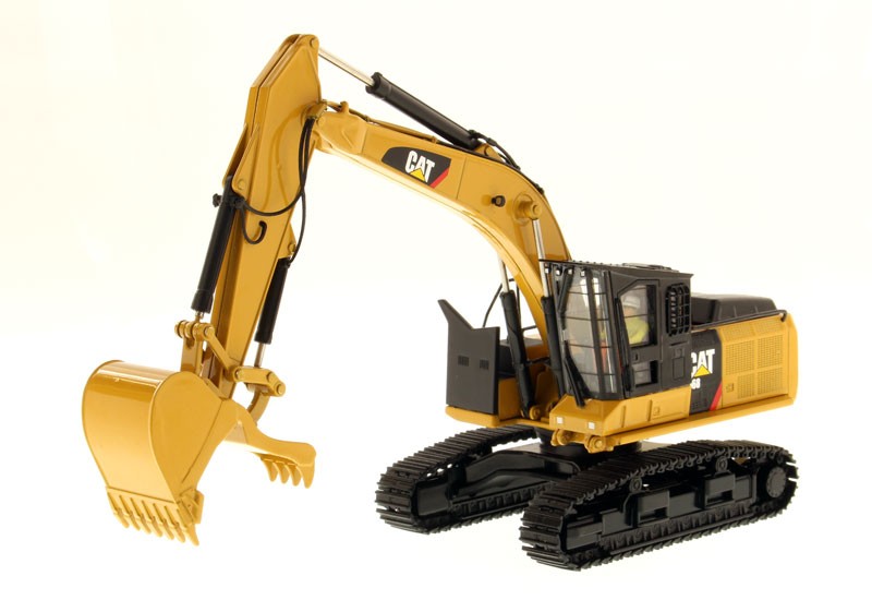 DIECAST MASTERS – CATERPILLAR 568 GF Forestry W/Stump Bucket Acc…
