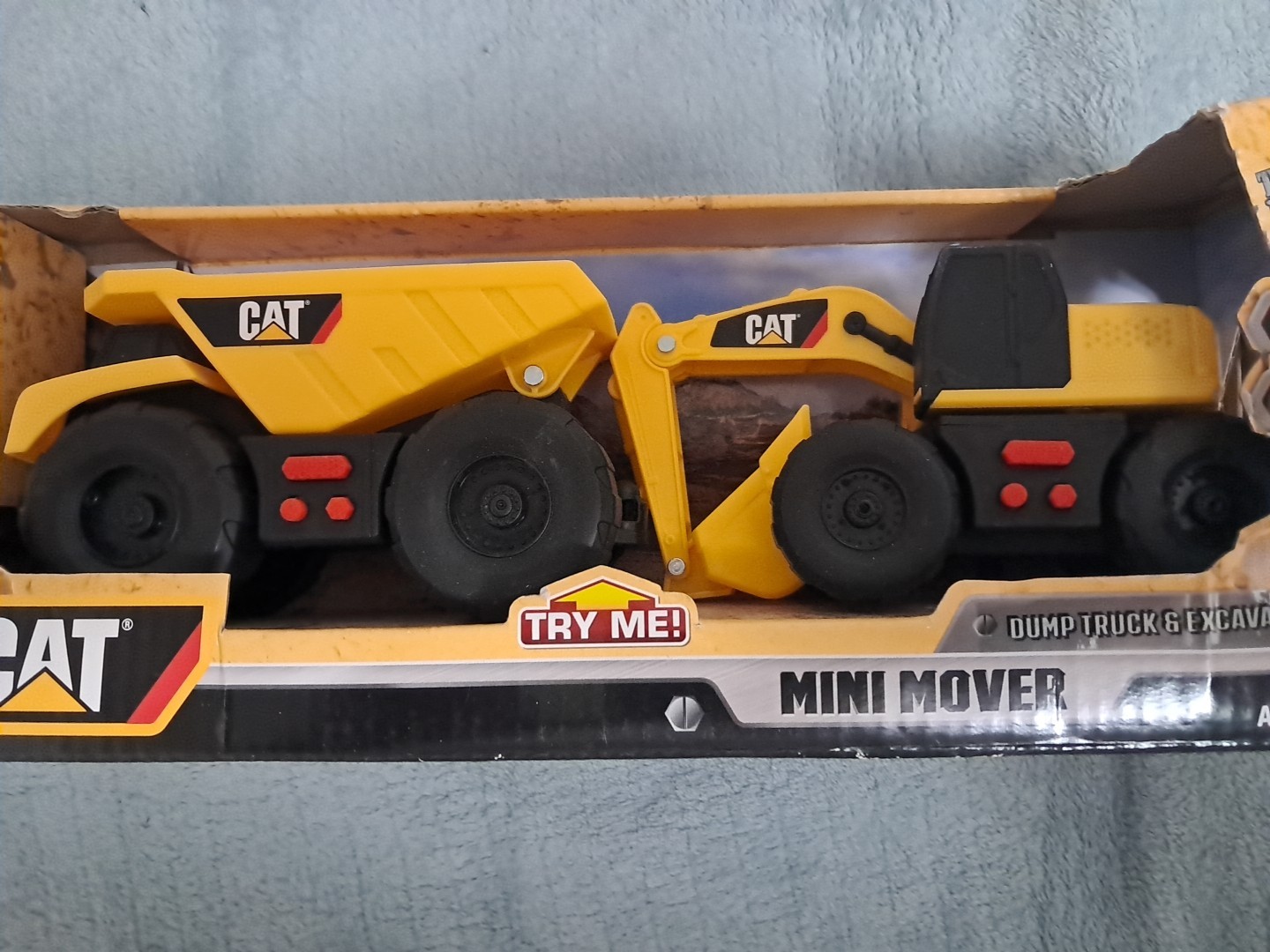Cat Construction Toys Truck Wheel Loader Excavator New In Box Lights & Sound