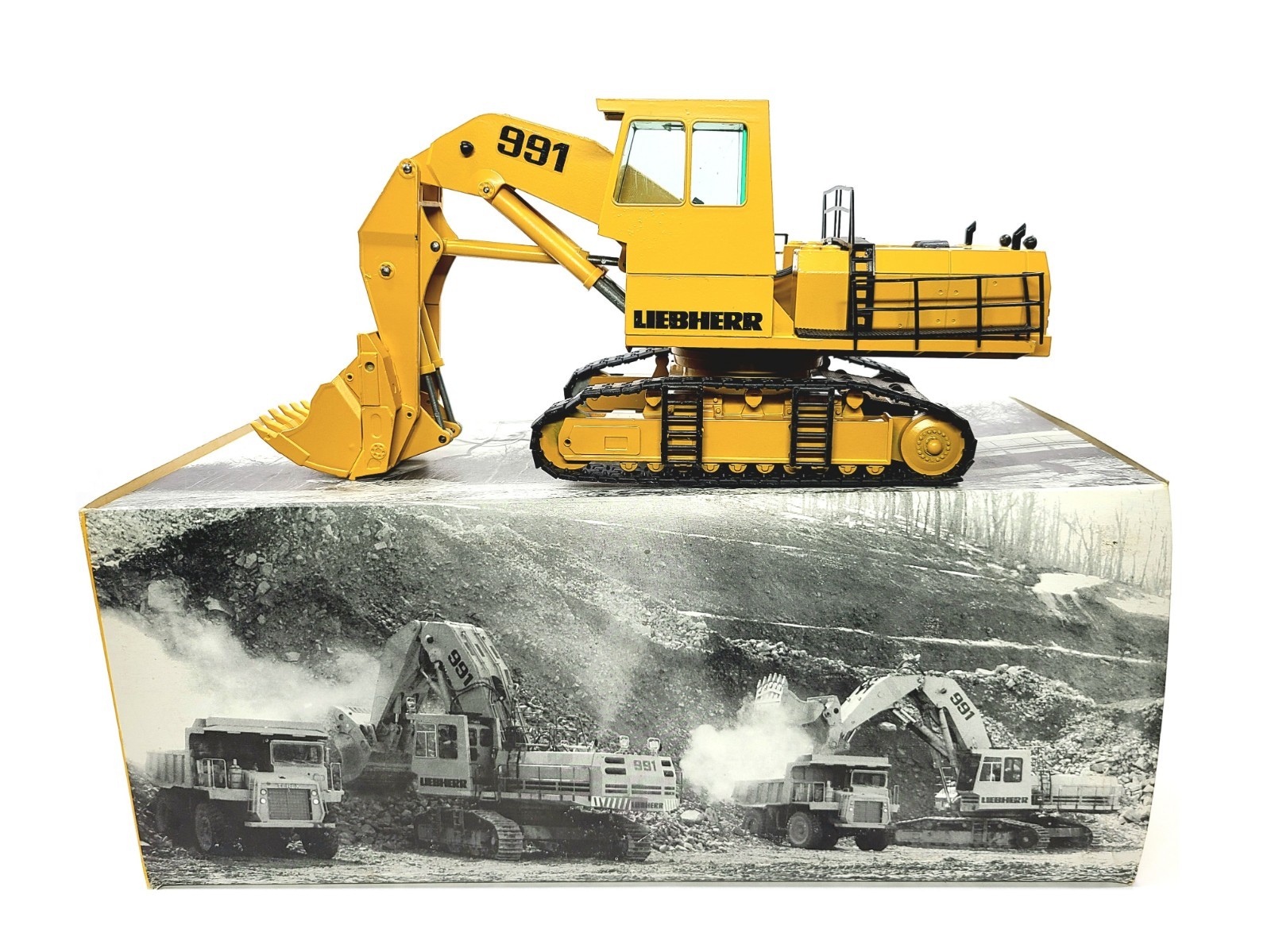 Liebherr R991 Mining Front Shovel – Conrad 1:50 Scale Diecast Model #2824 New