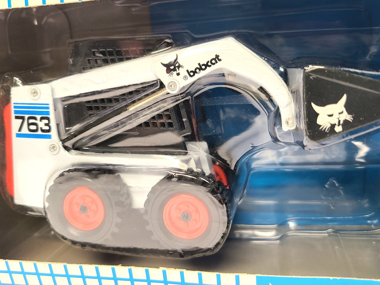 Bobcat 763 Blue Skid-Steer Loader – Wan Ho 1:25 Scale Diecast Model #6900561 New