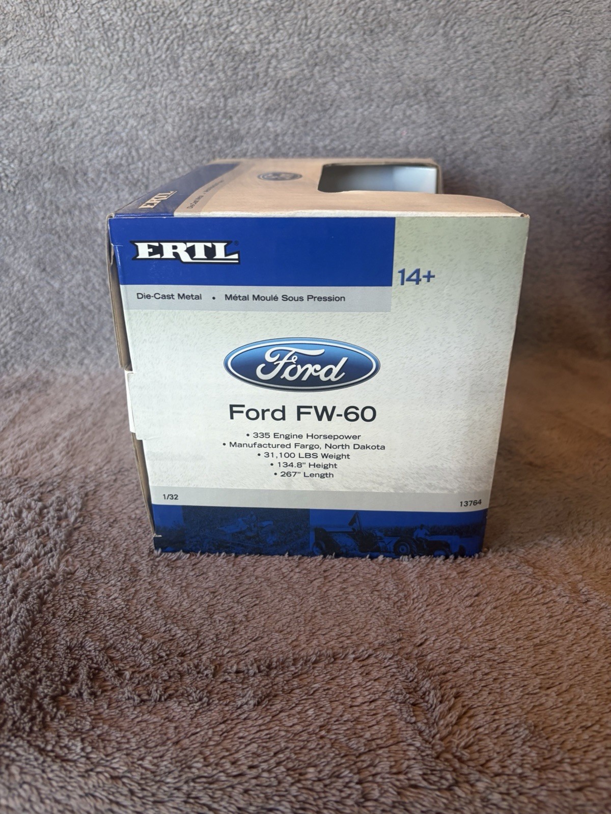 1/32 Ertl Farm Toy Ford FW-60 Tractor