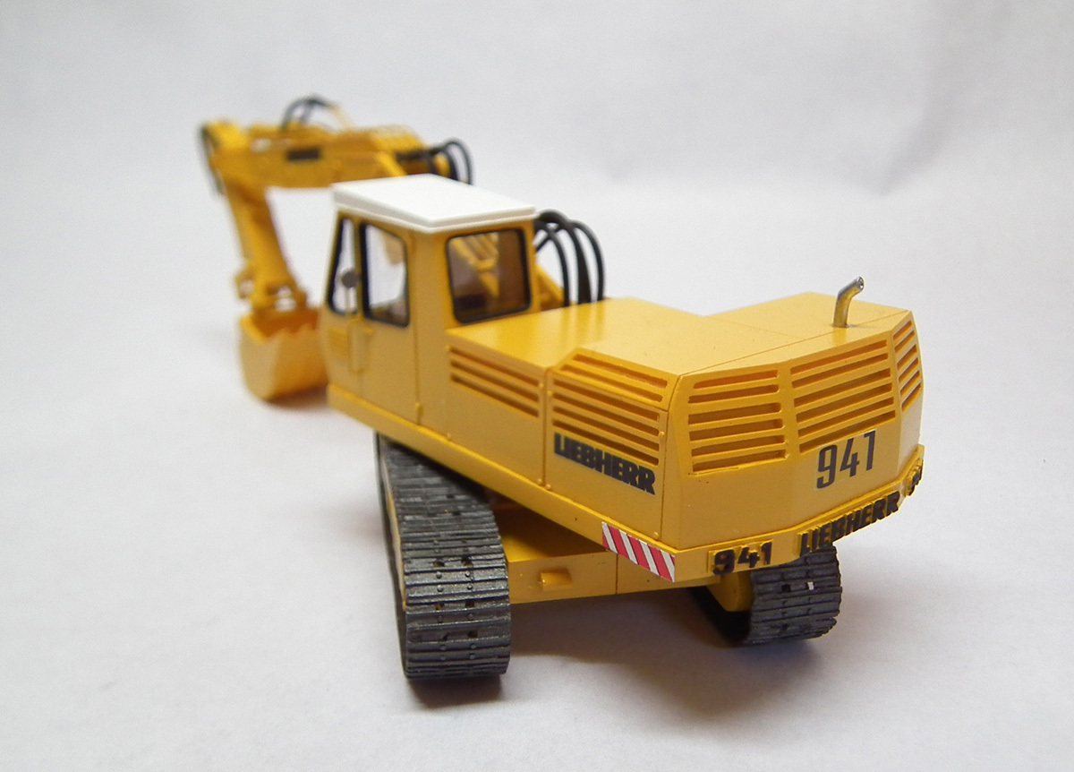 1/50 Excavator Liebherr 941 – High Quality Resin KIT by Fankit Models