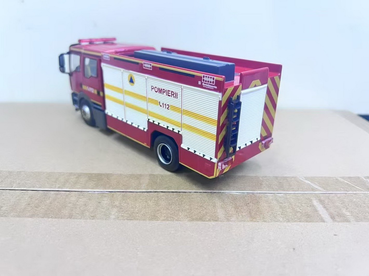 1/43 MAN POMPIER II Fire Truck Diecast Model Toy Gift Collection