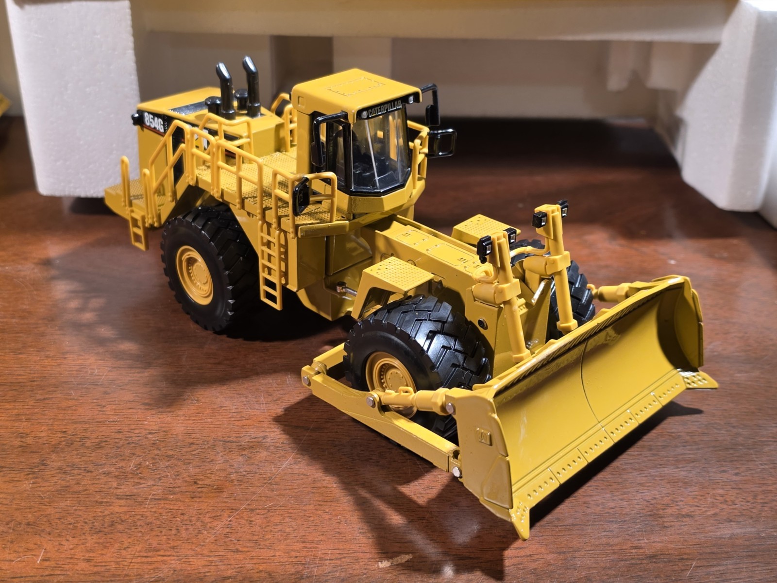 W/ BOX Norscot #55159 1:50 Scale Diecast CAT 854G Wheel Dozer 2005 Caterpillar