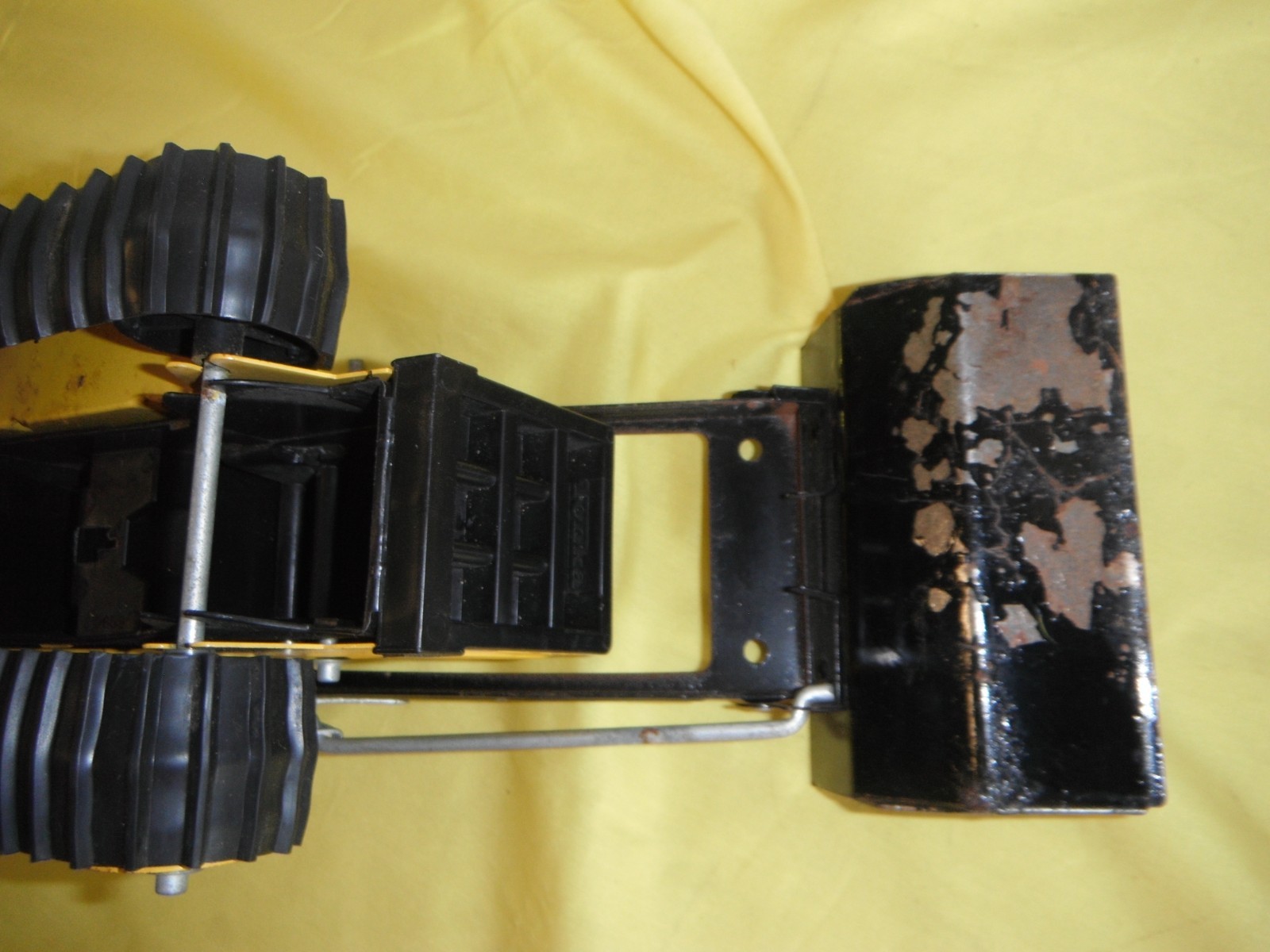 Vintage TONKA T-6 Front end Loader Excavator 1970s YELLOW Steel Bulldozer Digger