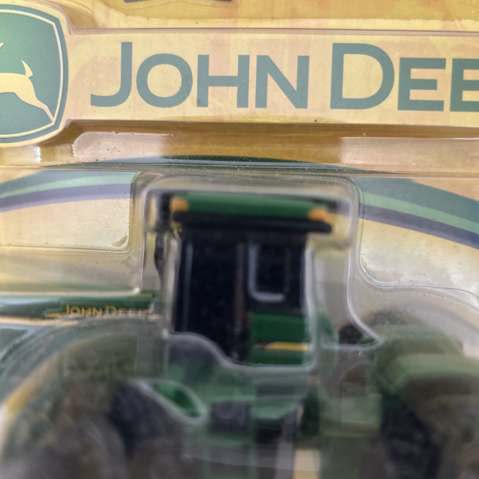 ERTL John Deere Diecast 4WD Tractor – NIP – #35332-7HE – READ box 9
