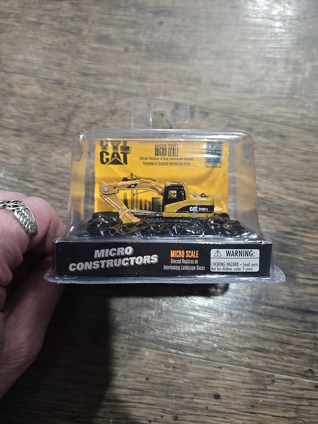 Caterpillar CAT Hydraulic Excavator Micro Constructor Scale Diecast Model New