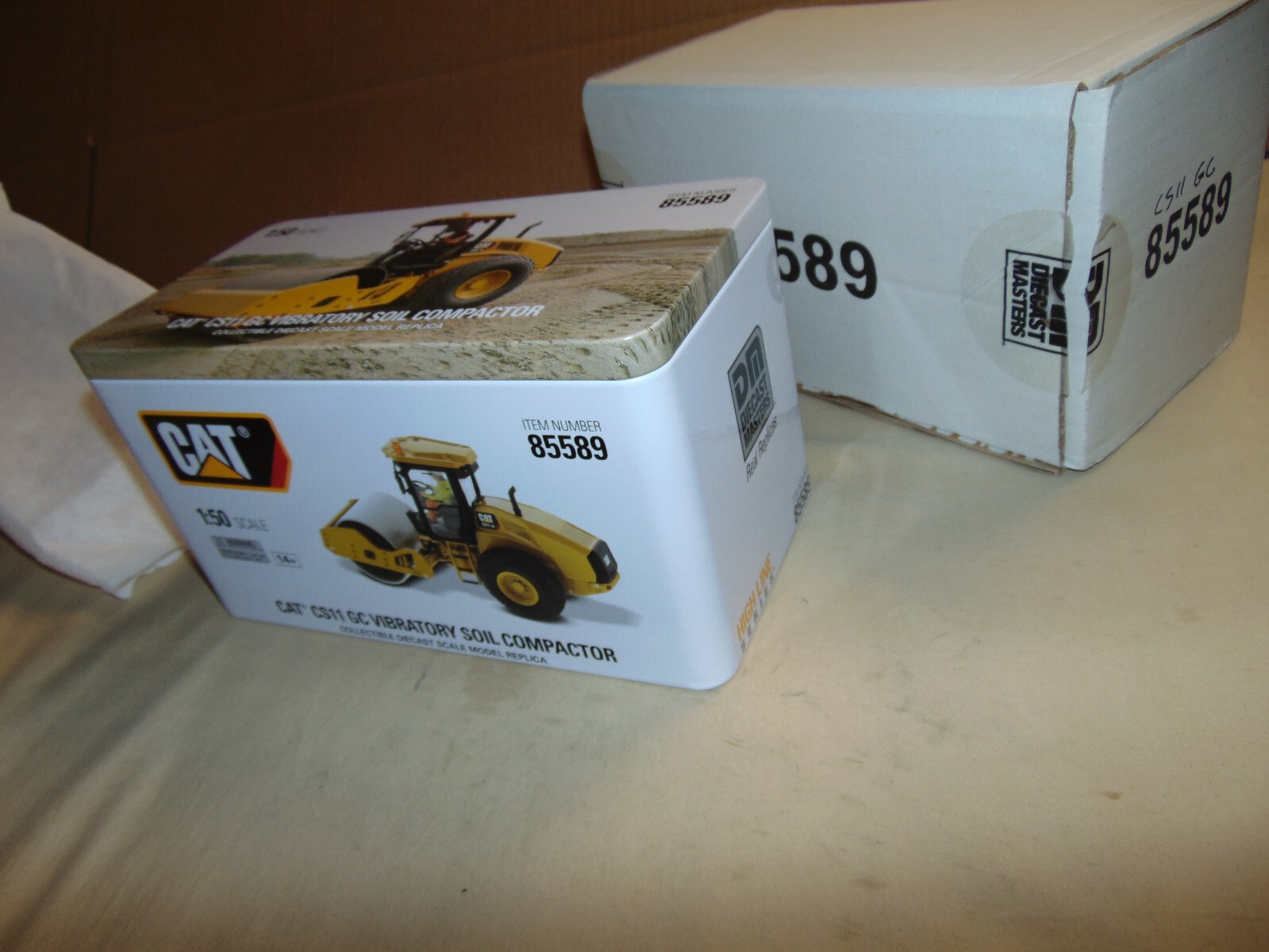 DM 85589 CATERPILLAR CS11 GC VIBTAYOR SOIL COMPACTOR – BRAND NEW – ROOF OFF