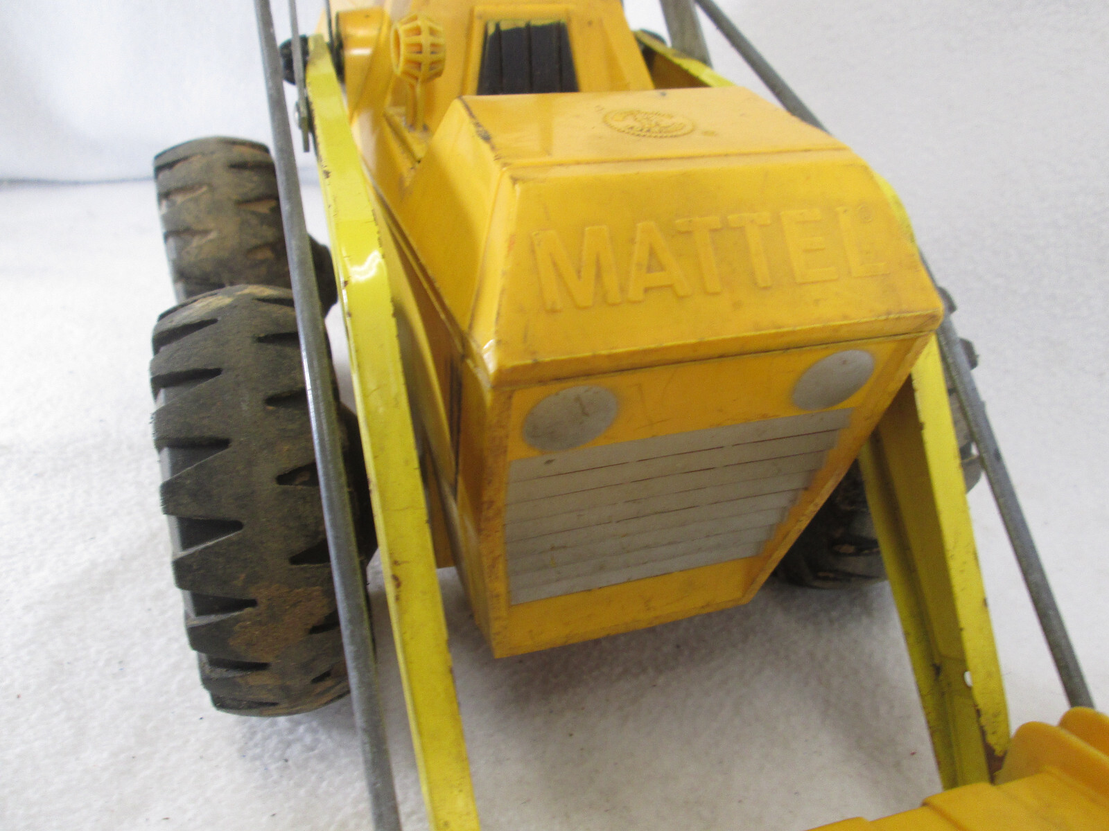 Vintage Mattel 1963 Vrroom plastic skip front loader